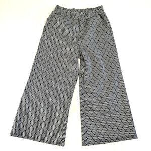 Cropped wide leg pants size M Geometrical print